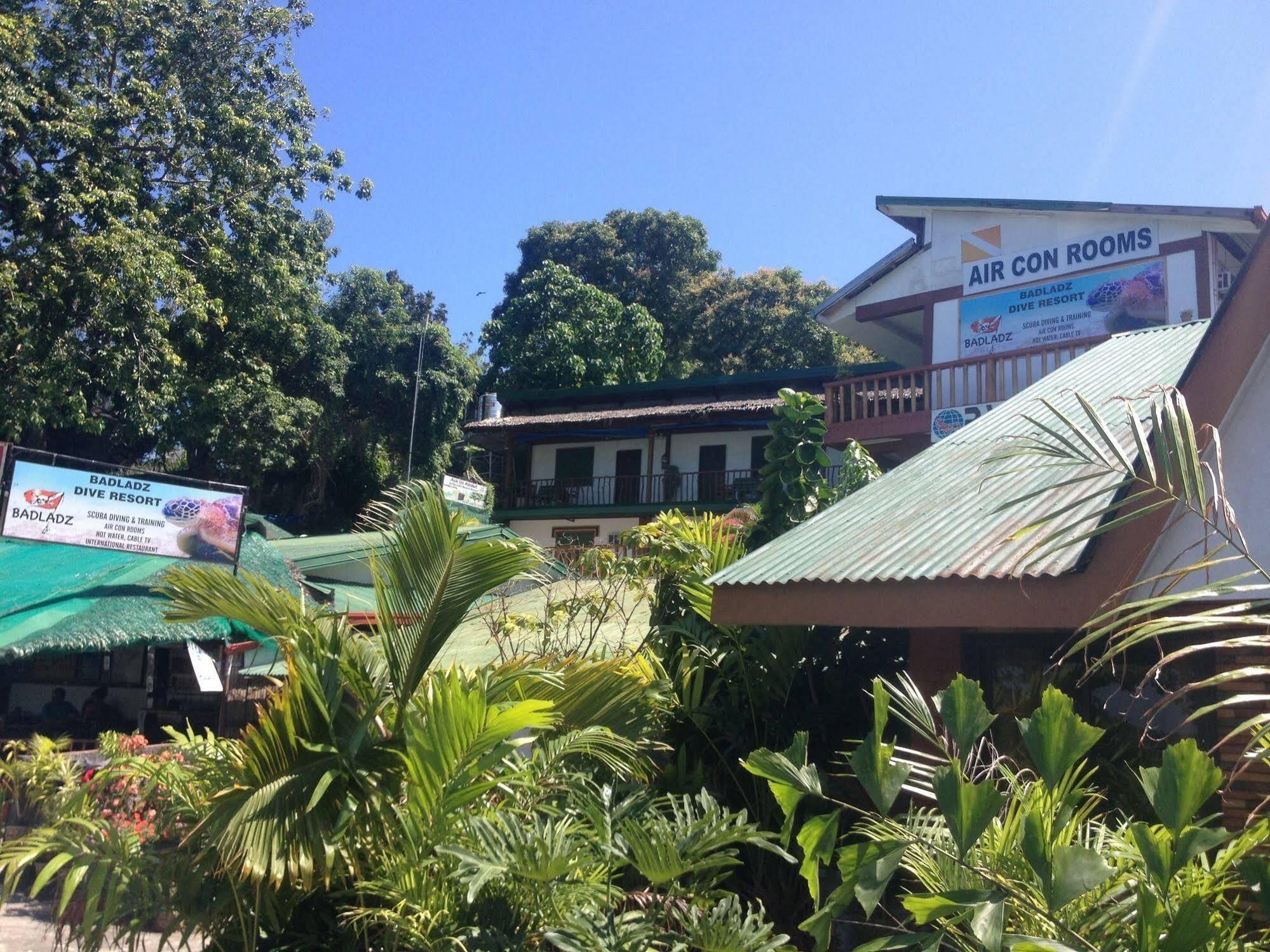 Badladz Dive Resort Puerto Galera Exterior foto