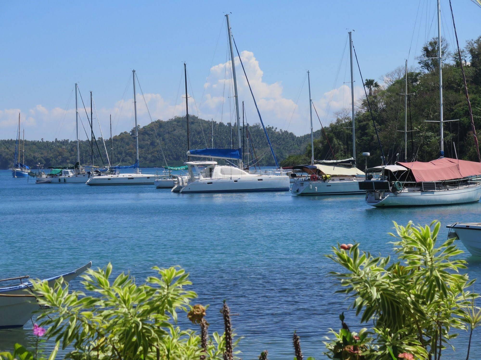 Badladz Dive Resort Puerto Galera Exterior foto